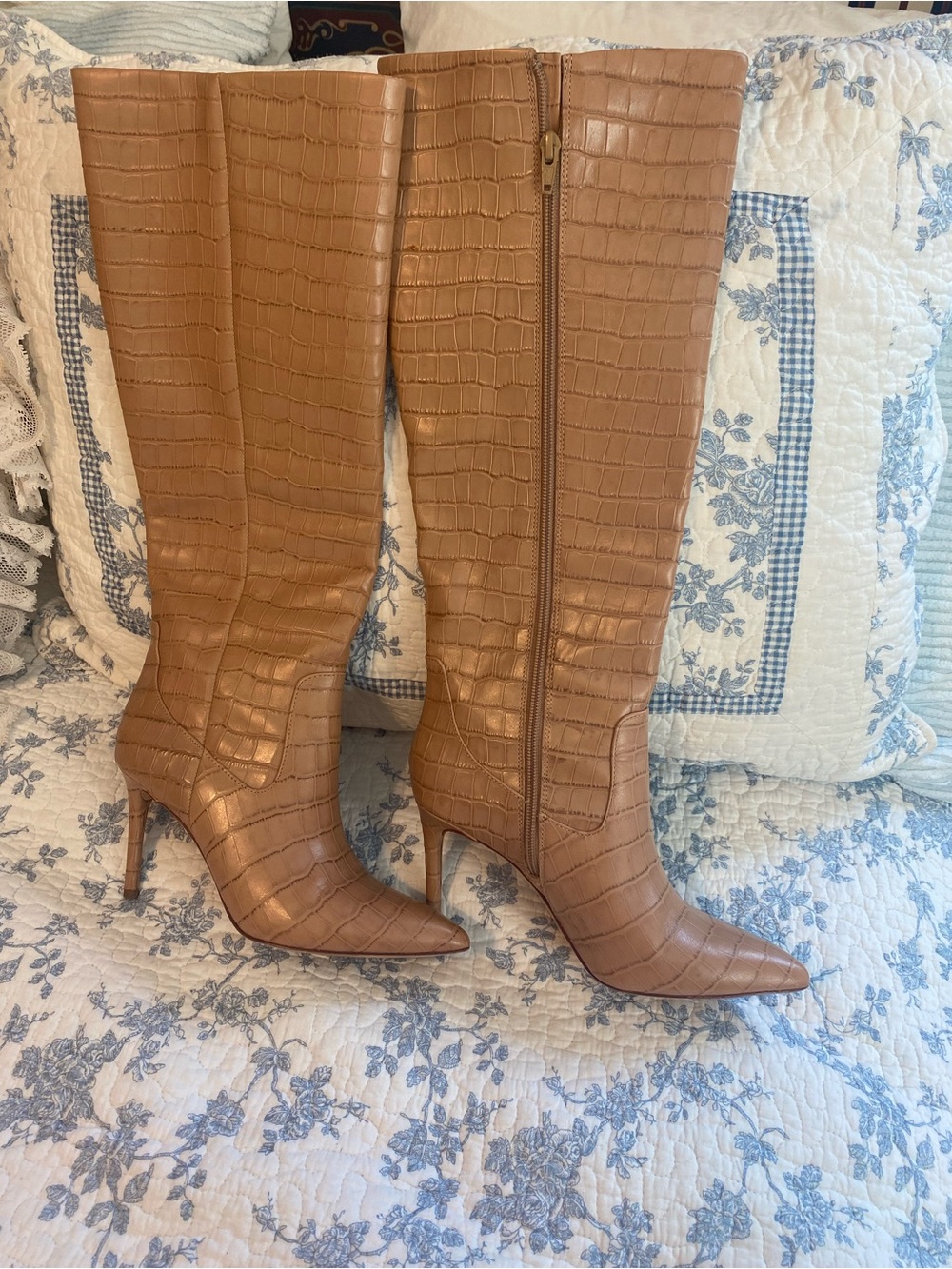Antonio Melani Crocodile Embossed Tall Leather Healed Boots Size 7.5